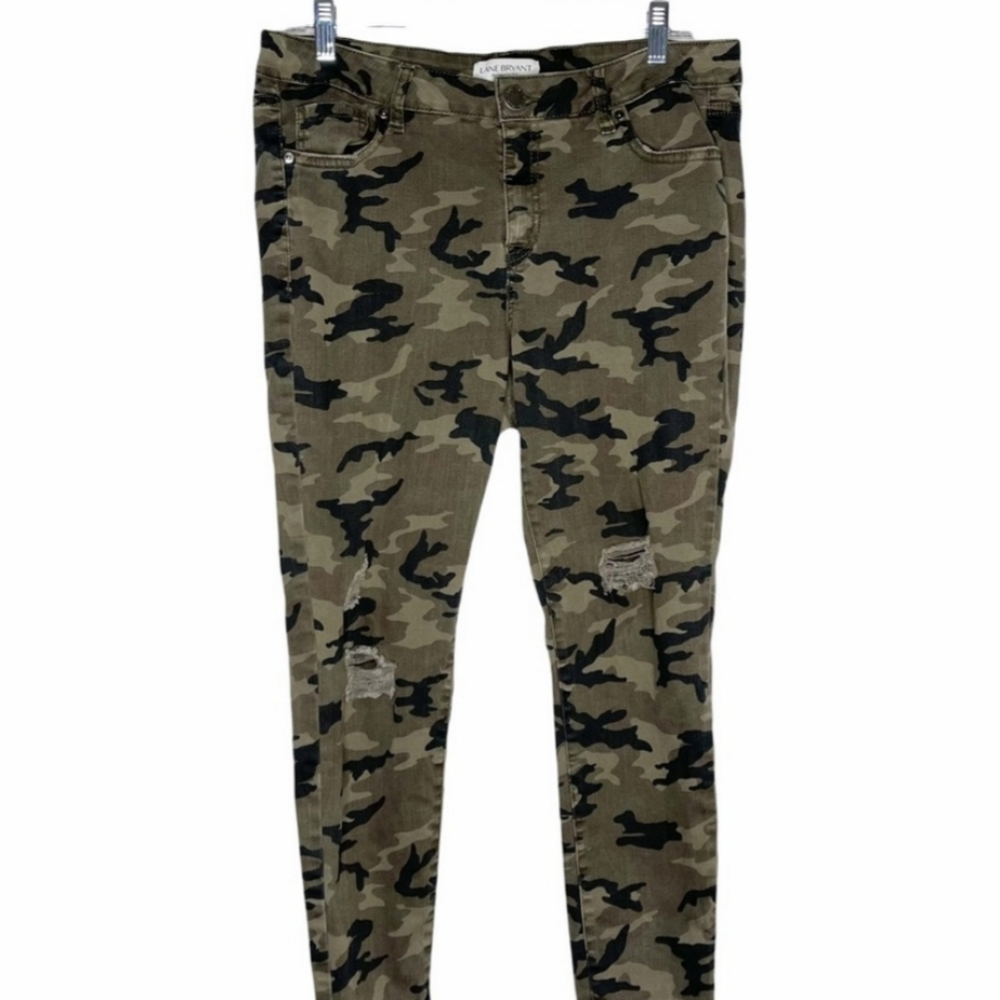 Lane Bryant size 16 petite midrise super stretch skinny jeans Camo print